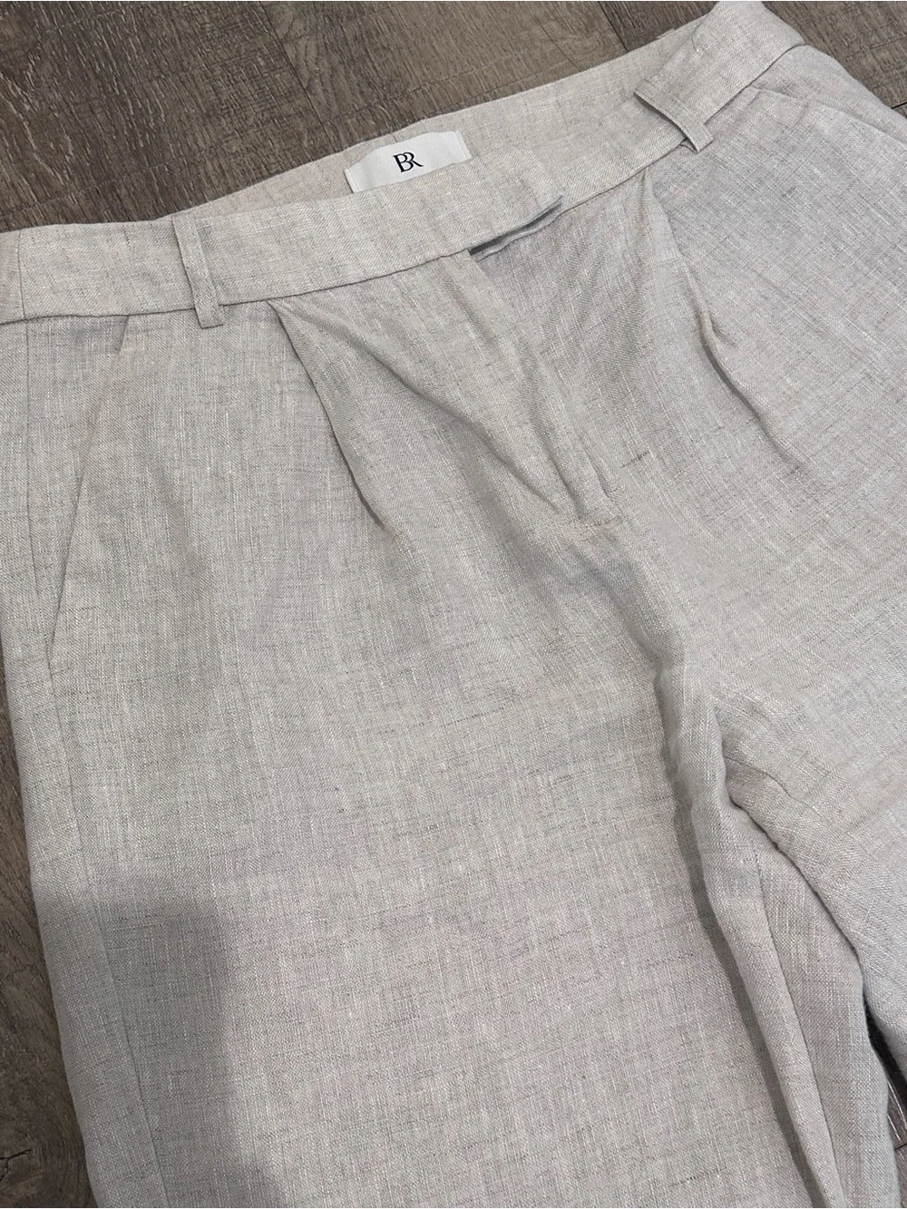 Banana Republic Women’s Beige Linen-Blend Chinos